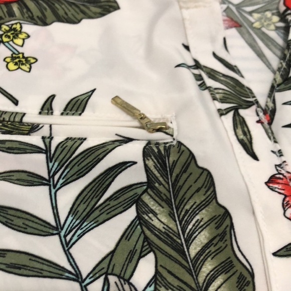 Lily Morgan Sleeveless Floral Top Women’s Size L - Picture 3 of 10